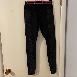 Nike Black Patterned Leggings